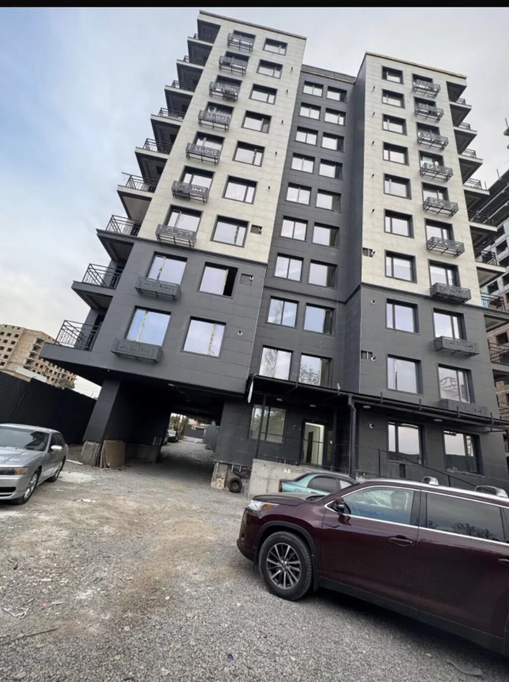 2 комнаты, 63 м², Аламедин-1 мкр Элитка, 2 этаж, ПСО (под самоотделку)