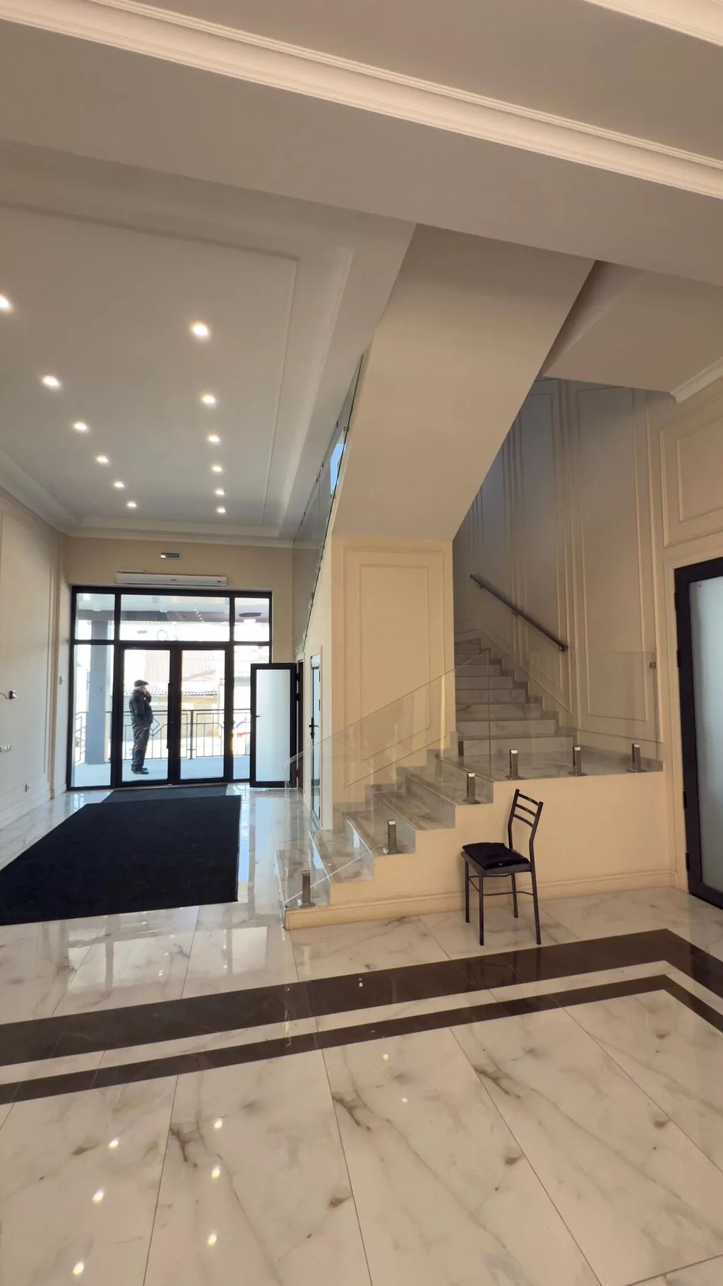 Продажа офисов 65 м², С ремонтом, Бизнес центр, 5 этаж