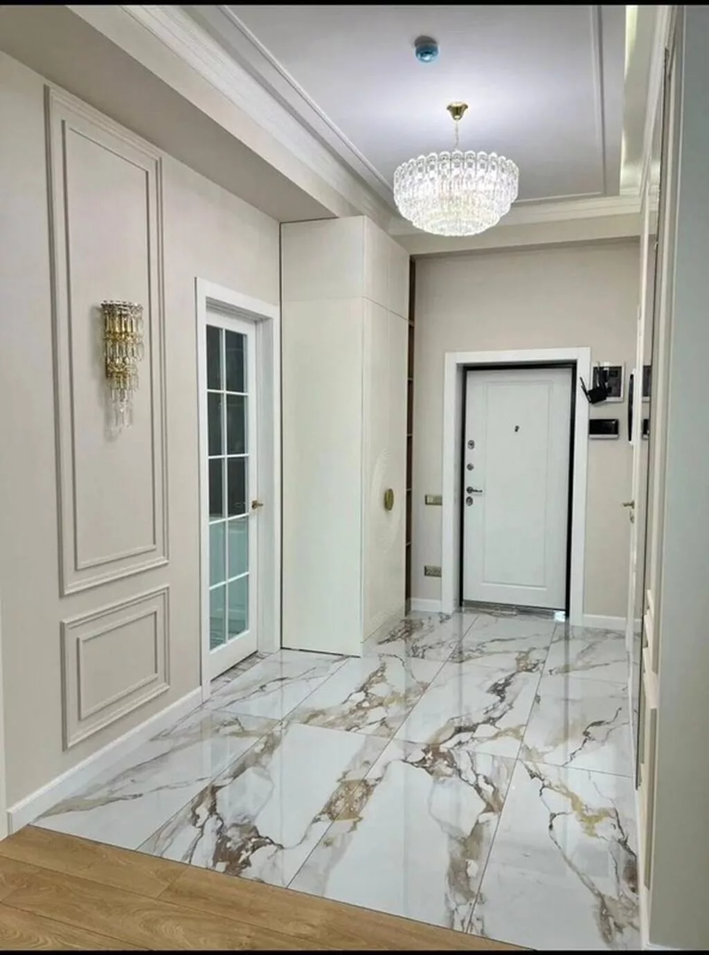 Продается 3х комнатная квартира 📍Адрес: 7мкр 🏗️Застройщик: Авангард