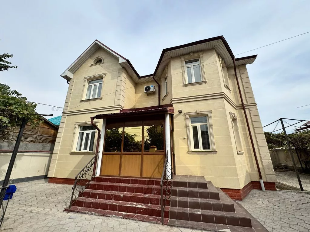 340 м², 6 комнат и более, ул. Горького / Панфилова