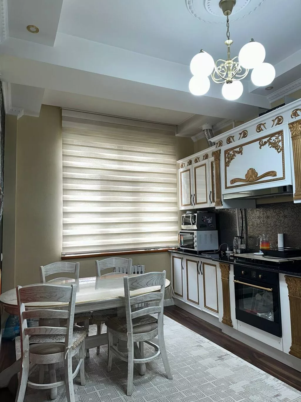 🏡 ЭЛИТНАЯ 4-КОМНАТНАЯ КВАРТИРА | 100 м² 📍 Бишкек, ул. Рыскулова 95А