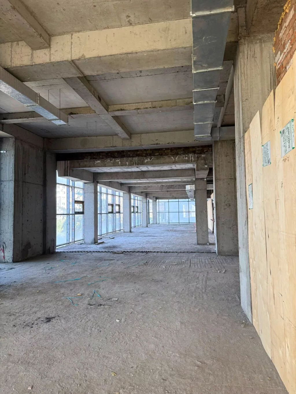 Продажа офисов 307 м², Бизнес центр, 3 этаж