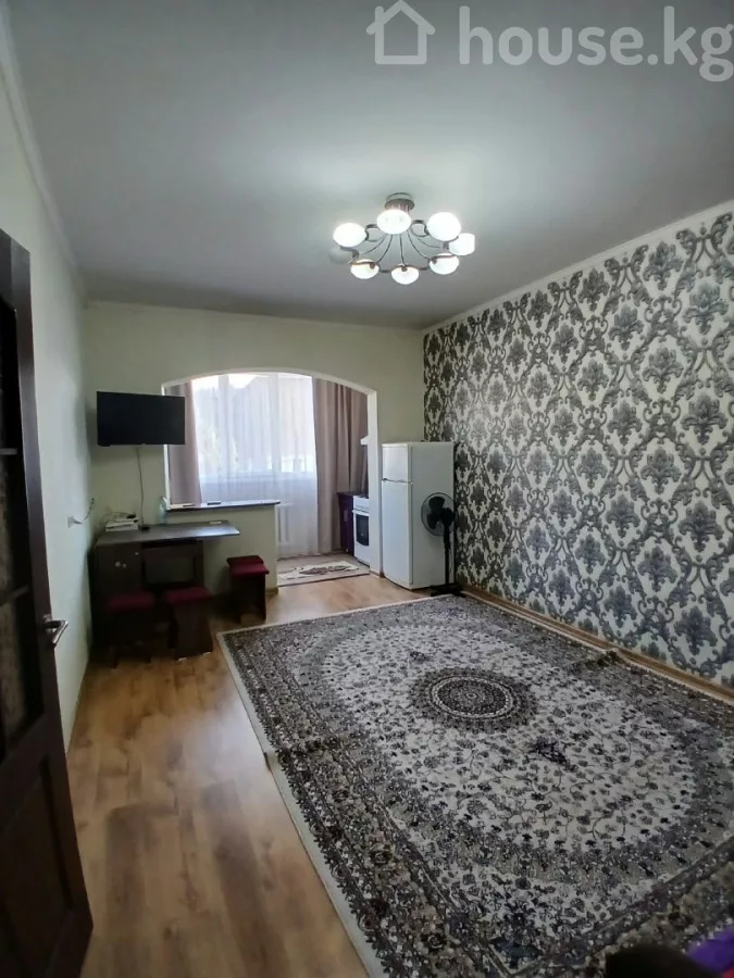 Аренда 1-комн. квартира: город Бишкек, Восток-5 м-н - на долгий срок — за 3 942 000 ⃀
