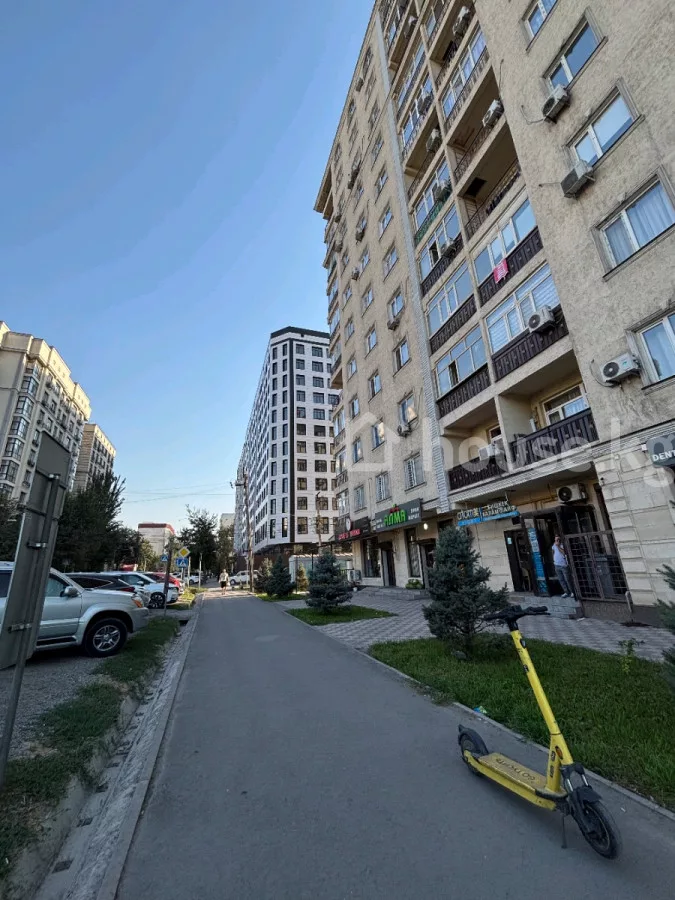 Продажа, коммерческая недвижимость: Чуйская область / Бишкек, город Бишкек, КНУ — за 13 138 500 сом