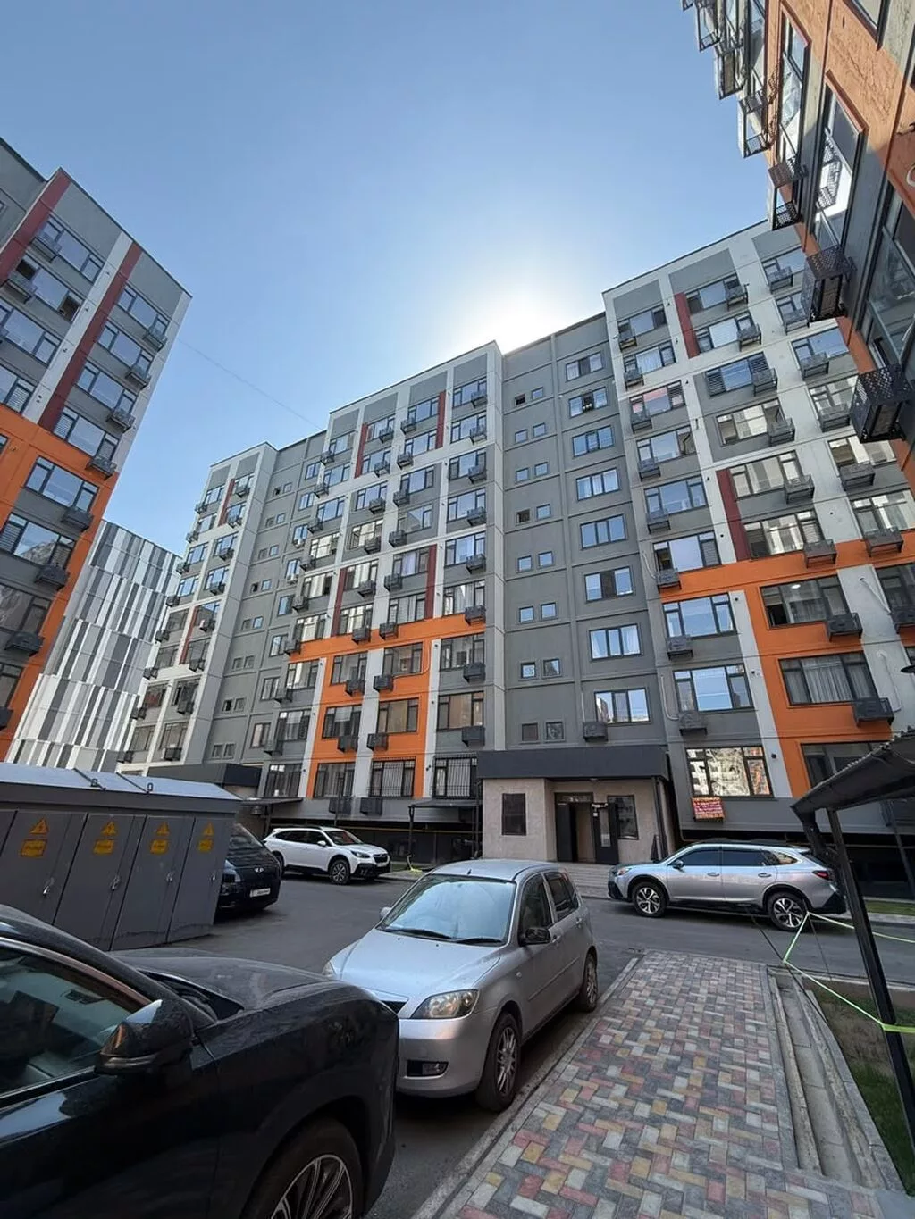 Продается 1-комнатная квартира в центре города Локация: Жибек
