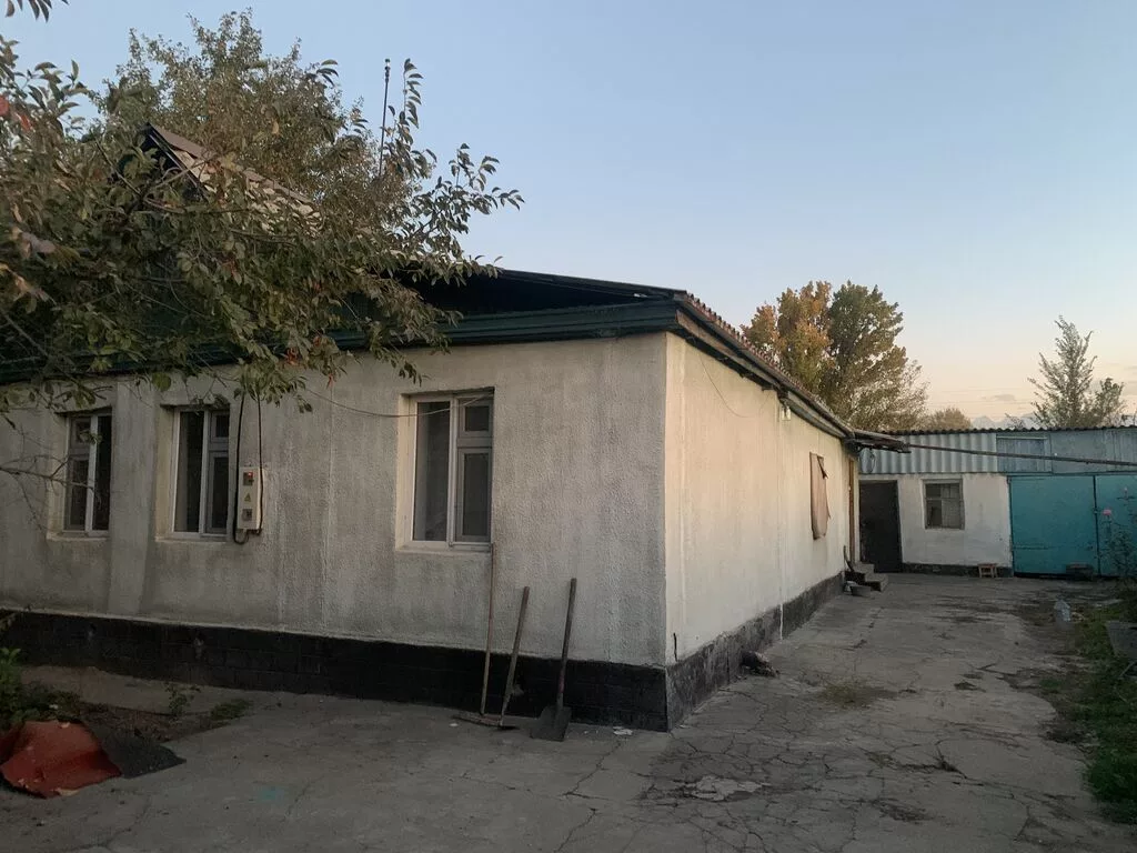 4 комнаты, 70 м², 10 соток, Новопокровка, Собственник