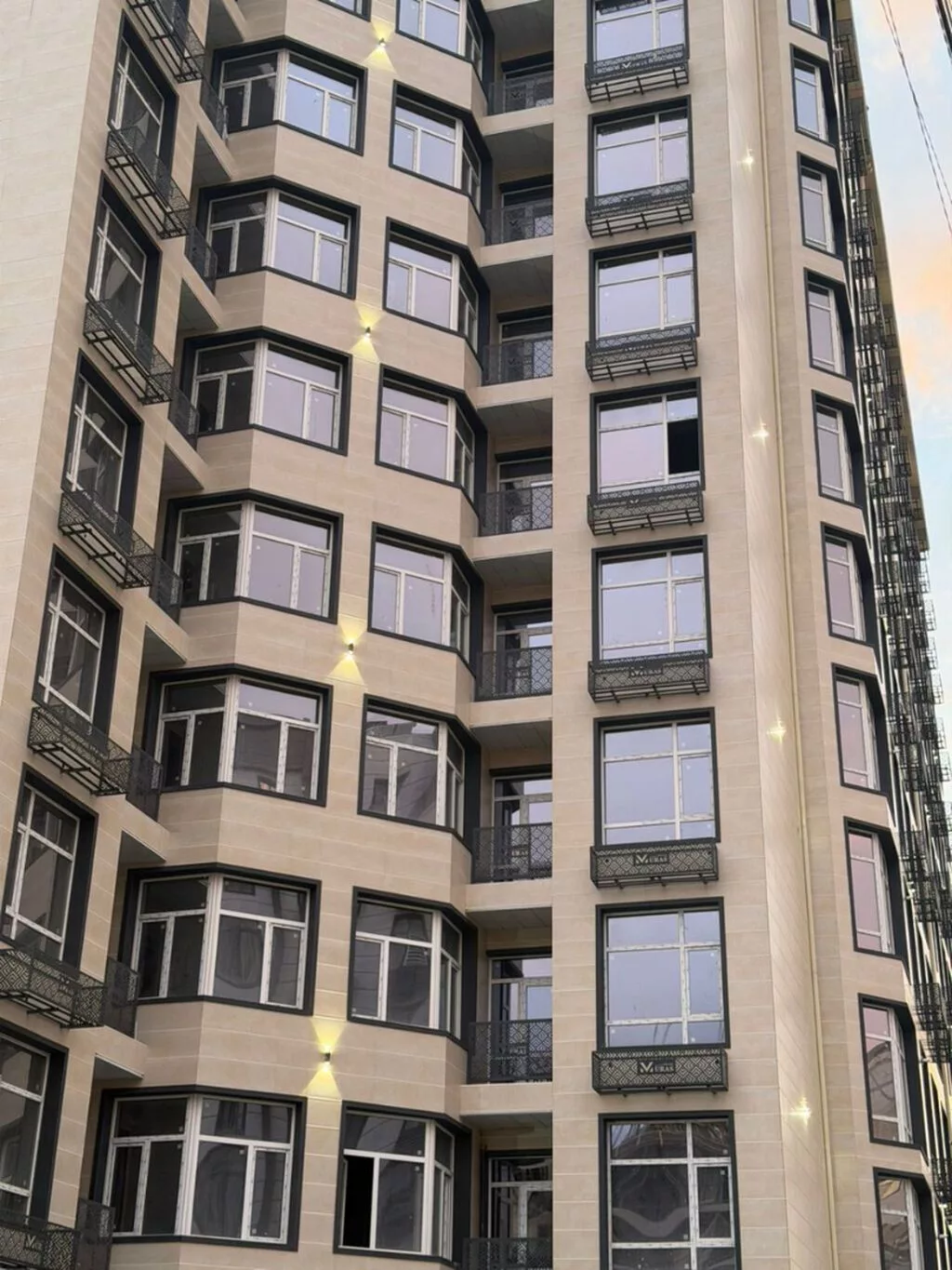 Продажа офисов 122 м², Без ремонта, Многоэтажное здание, 1 этаж