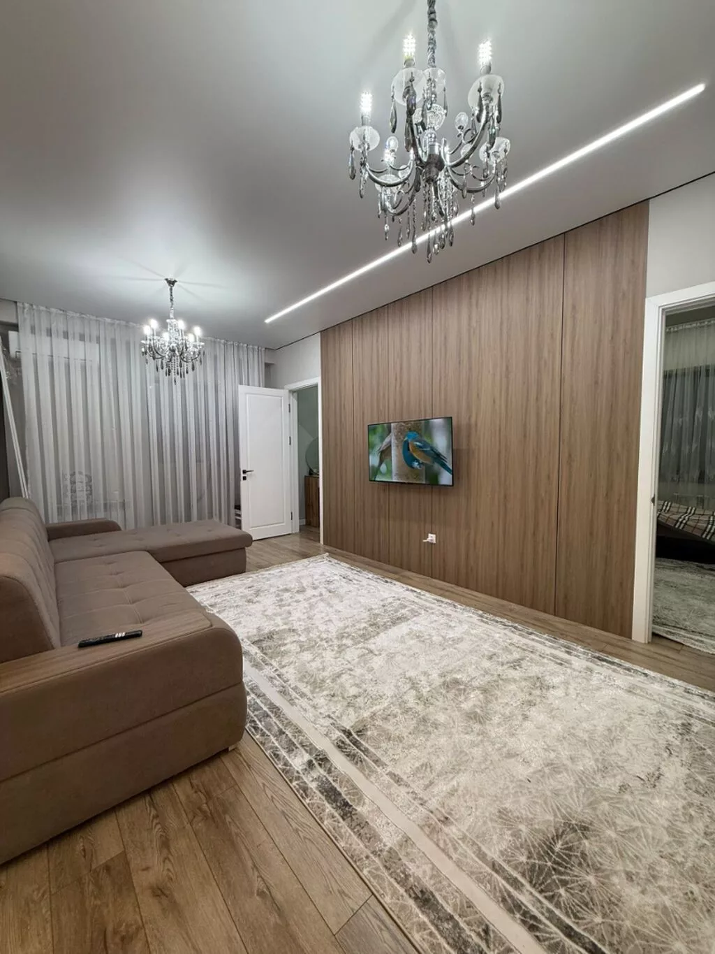 3 комнаты, 80 м², 7 мкр Элитка, 4 этаж, Евроремонт