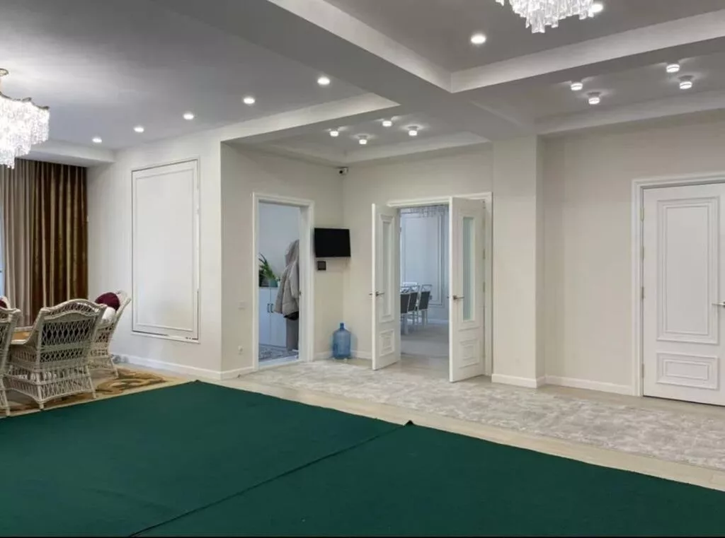 6 комнат и более, 220 м², 5 соток, Бишкек, Собственник