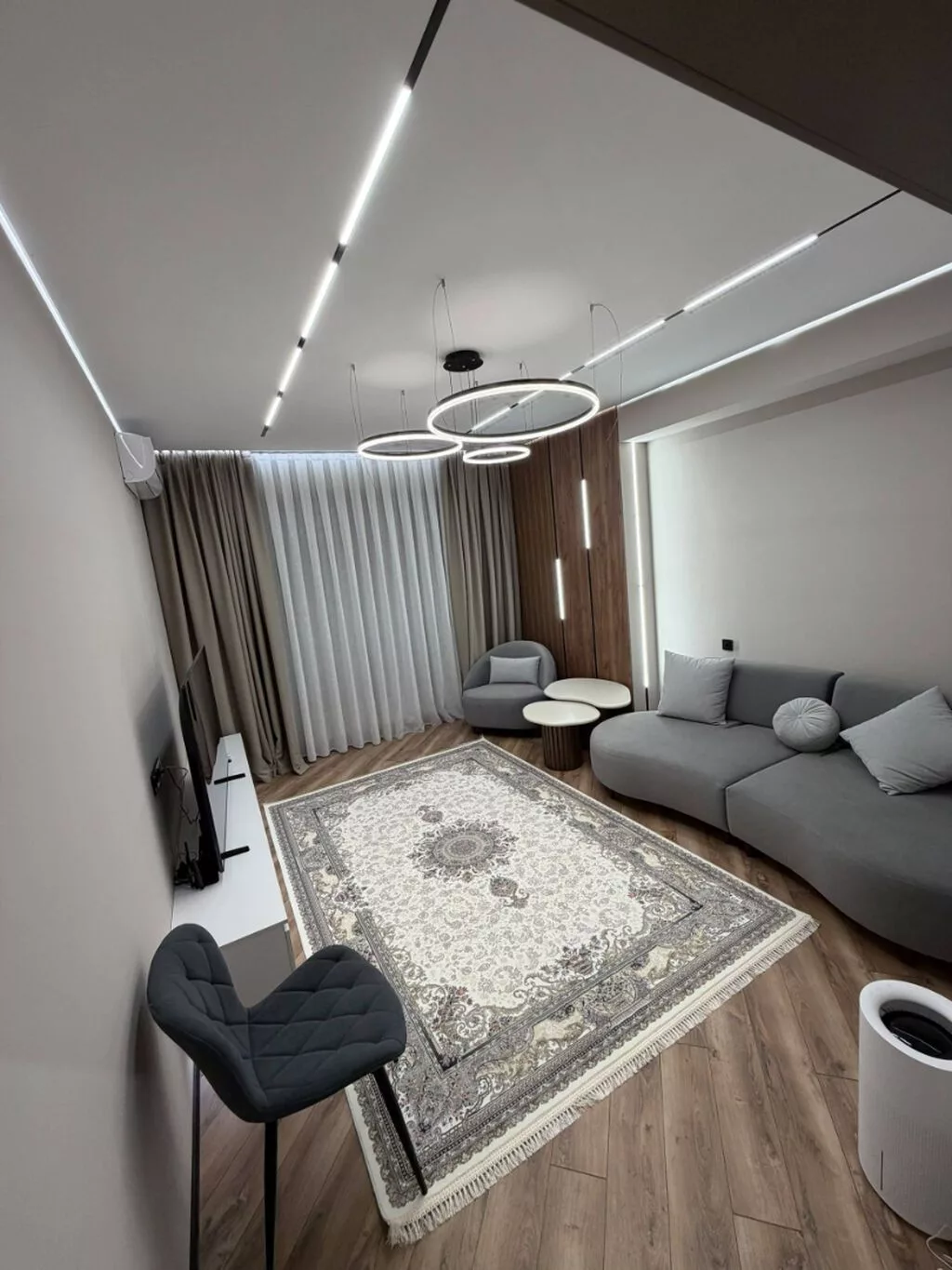 $1 700/мес. | Депозит $2 000 62 м² | 2-комнатная | ЖК Deluxe