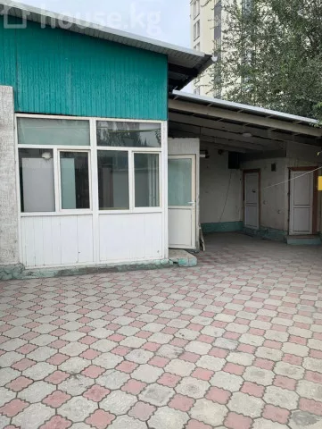 Продажа, дом, 4-комн.: Чуйская область / Бишкек, город Бишкек, Нижний Токольдош — за 13 050 910 сом