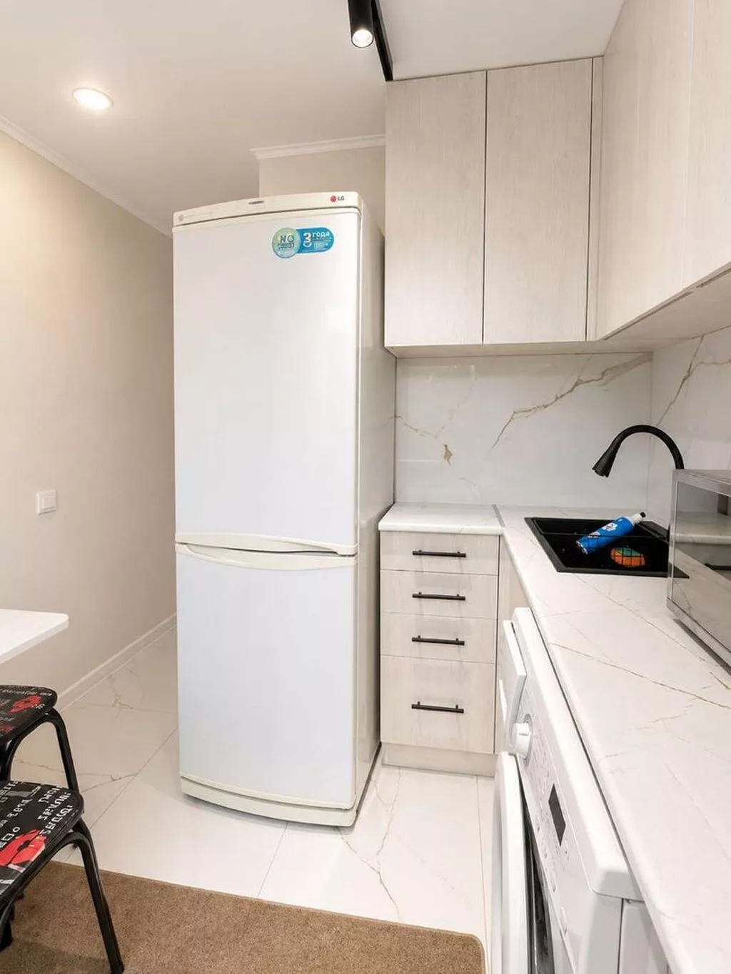 2 комнаты, 43 м², 6 мкр 104 серия, 4 этаж, Дизайнерский ремонт