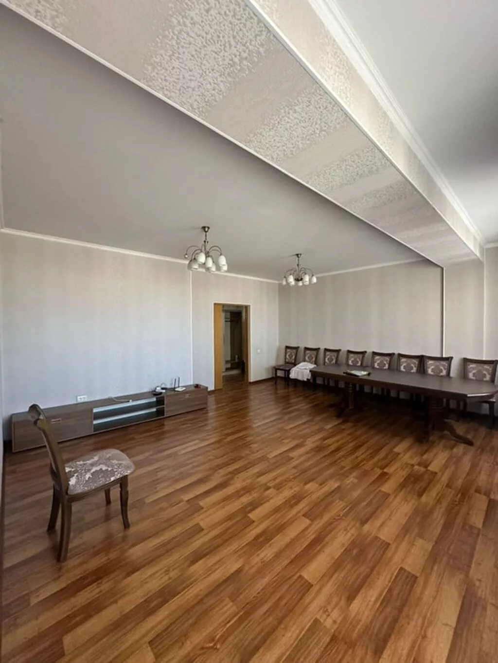 3 комнаты, 130 м², Средний Джал Элитка, 11 этаж, Косметический ремонт