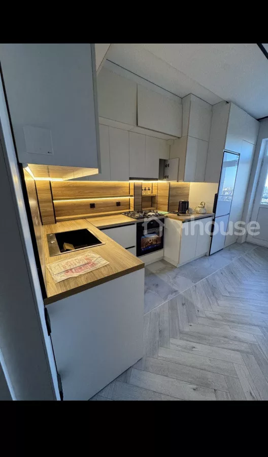 Аренда 3-комн. квартира: город Бишкек, Джал 15 м-н - на долгий срок — за 87 590 ⃀ — MHouse (house.kg)