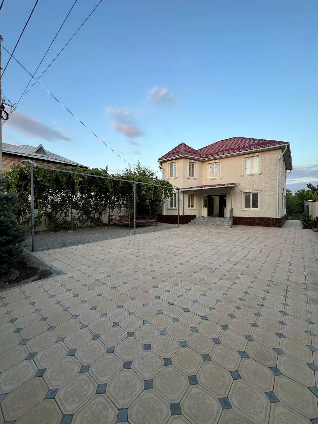 180 м², 6 комнат и более, Ак-Орго ж/м
