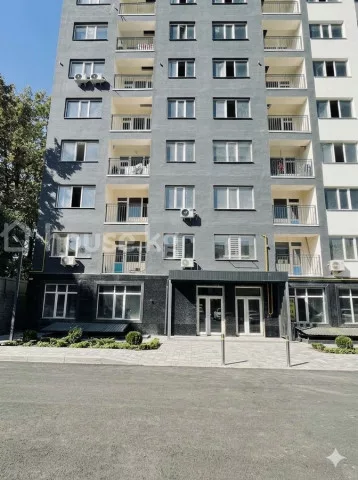 Продажа, коммерческая недвижимость: Чуйская область / Бишкек, город Бишкек, Шлагбаум — за 23 824 480 сом