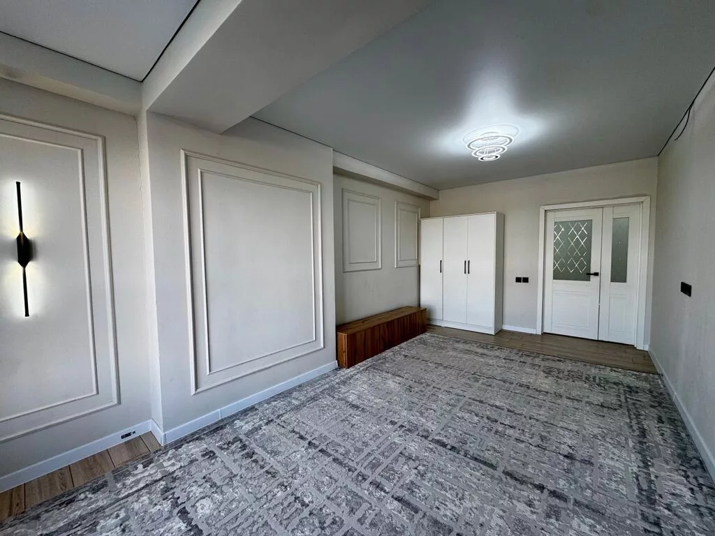 2 комнаты, 65 м², Ак-Орго ж/м Элитка, 2 этаж, Евроремонт