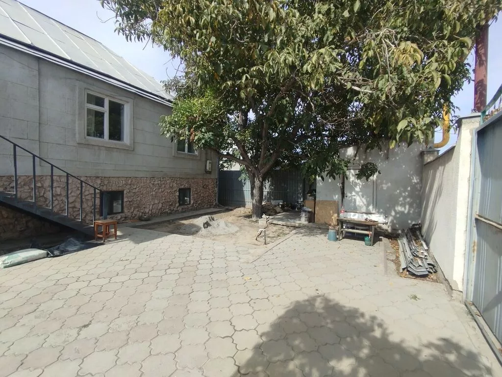 Продаю дом в Новопавловке не далеко от трассы по все вопросам