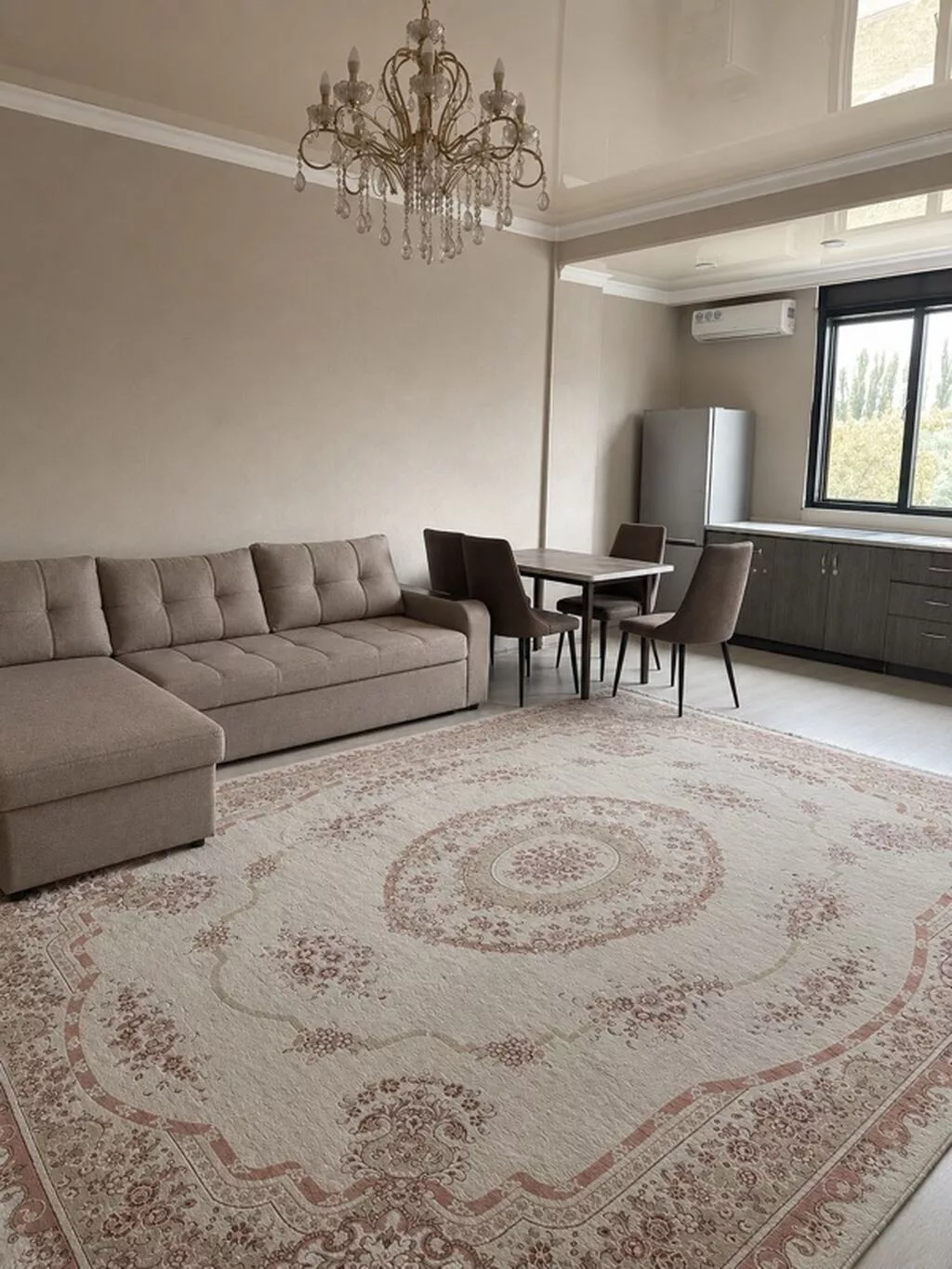 2 комнаты, 57 м², 3 этаж, Дизайнерский ремонт