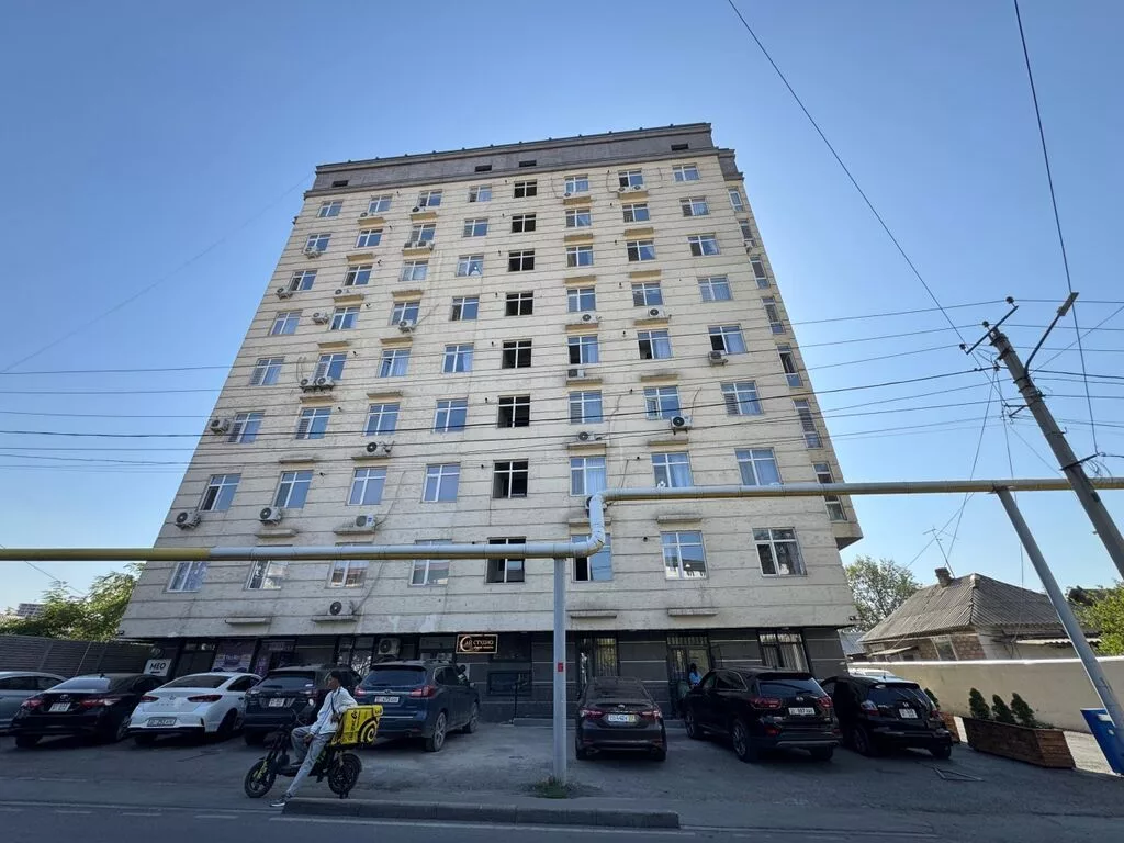 Продажа офисов 18 м², С ремонтом, Многоэтажное здание, 1 этаж