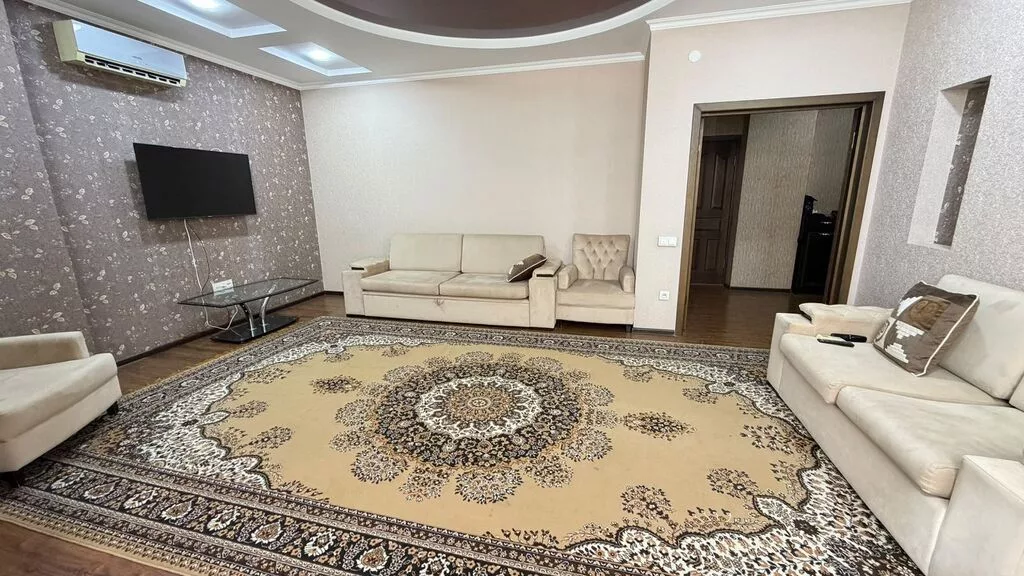 Сдаётся 2-комнатная квартира 📍 5-й микрорайон, ЖК «Элизавета» 📐
