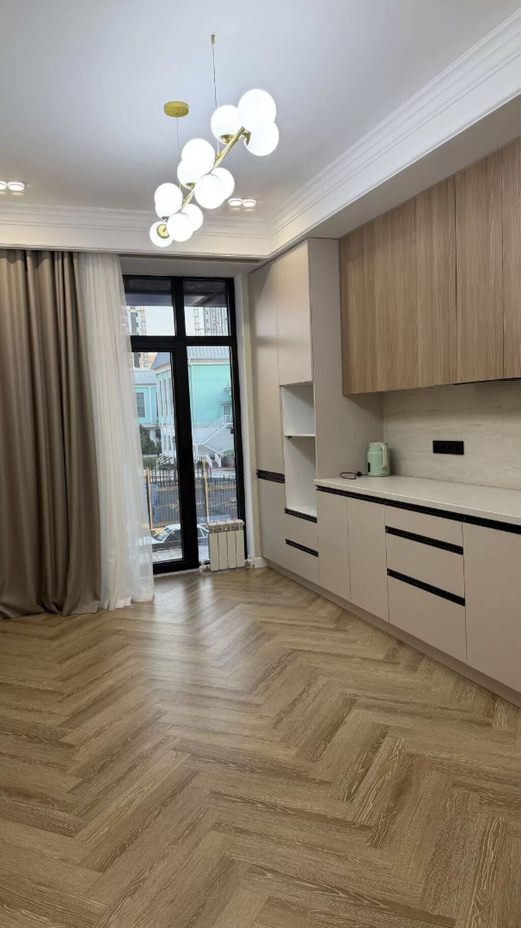 2 комнаты, 58 м², Асанбай мкр Элитка, 2 этаж, Дизайнерский ремонт
