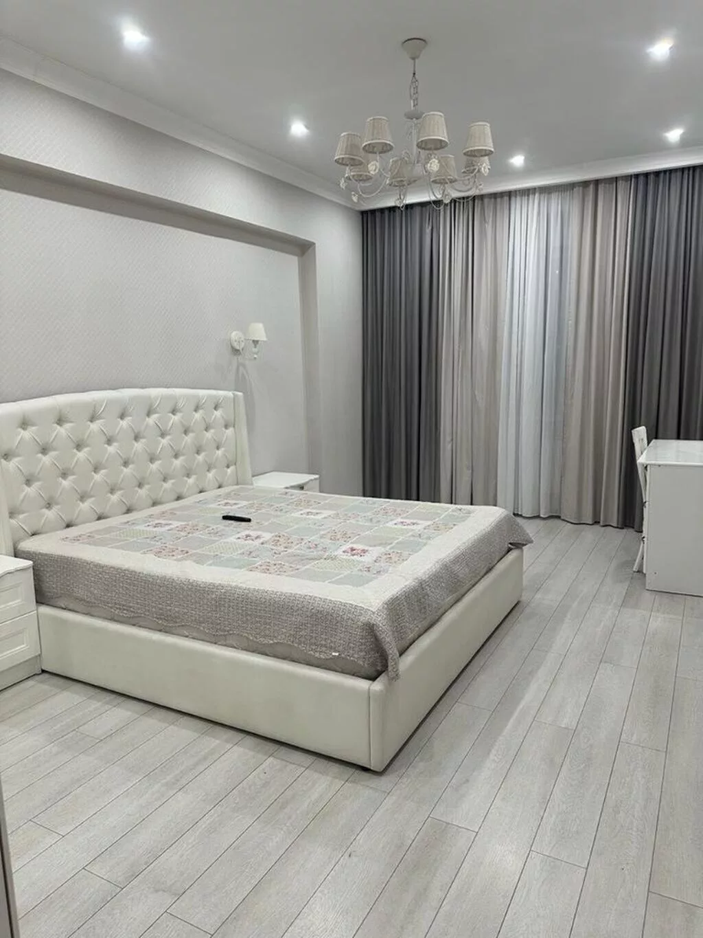 4 комнаты, 133 м², Золотой квадрат 12 этаж, Евроремонт
