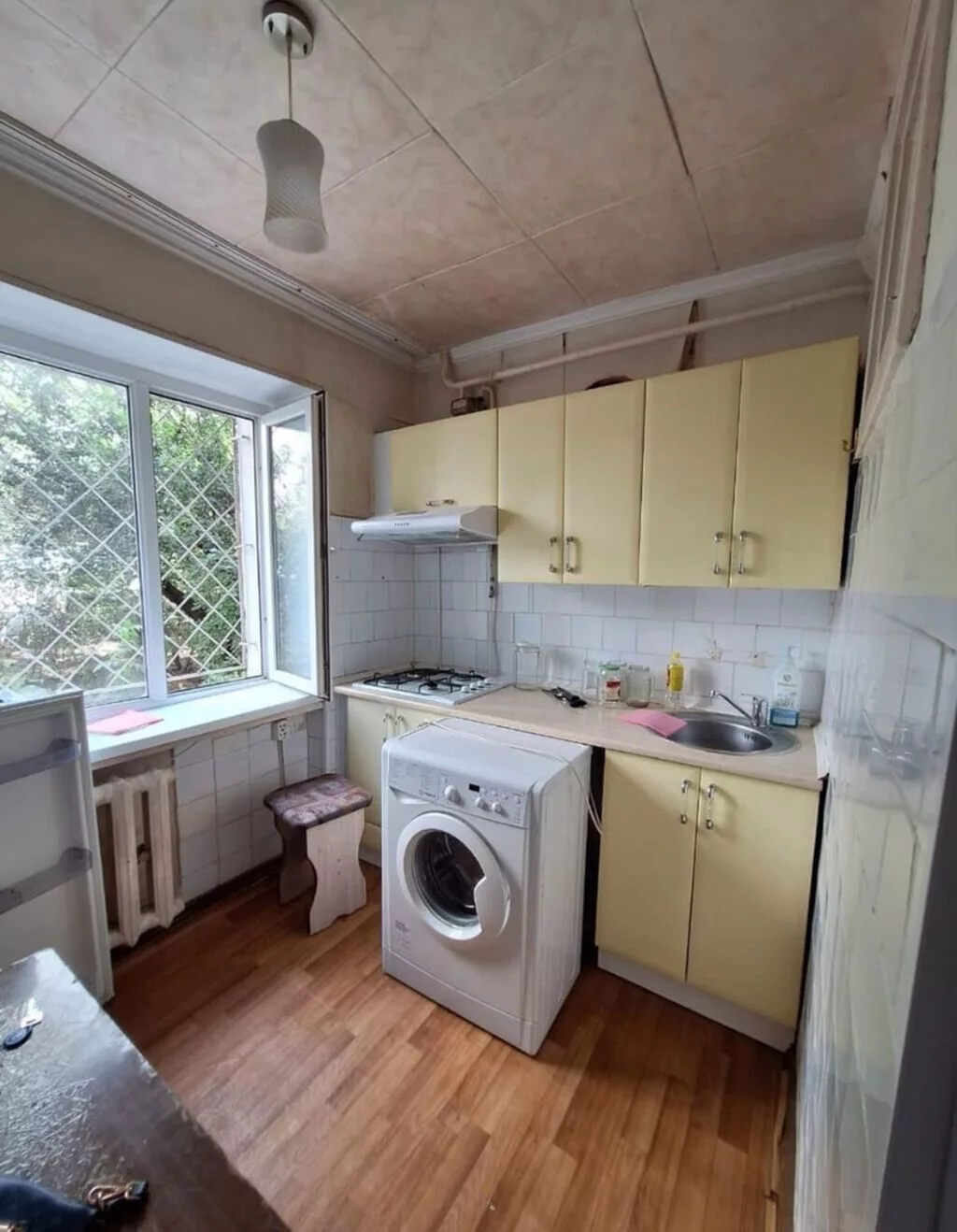 2 комнаты, 44 м², 8 мкр 104 серия, 1 этаж, Евроремонт