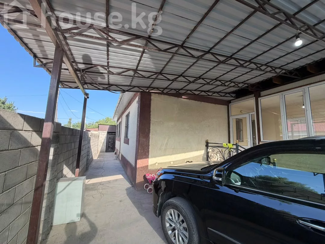 Продажа, дом, 3-комн.: Чуйская область / Бишкек, город Бишкек, Карагачевая роща — за 15 766 200 сом