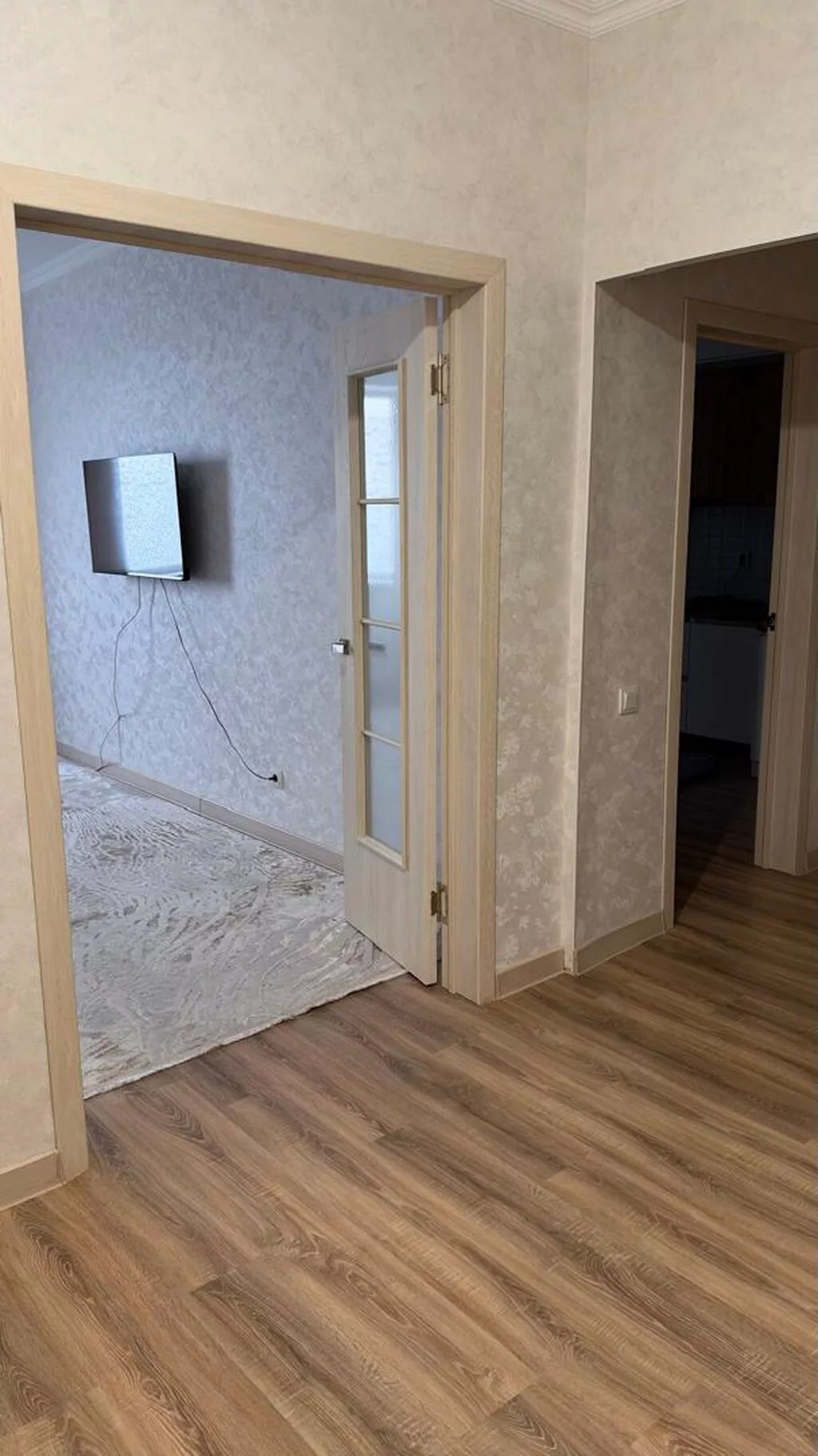 СДАЁТСЯ 1-КОМНАТНАЯ КВАРТИРА В БИШКЕКЕ 📍 Улан, мкр. 💰 Аренда: 55 000