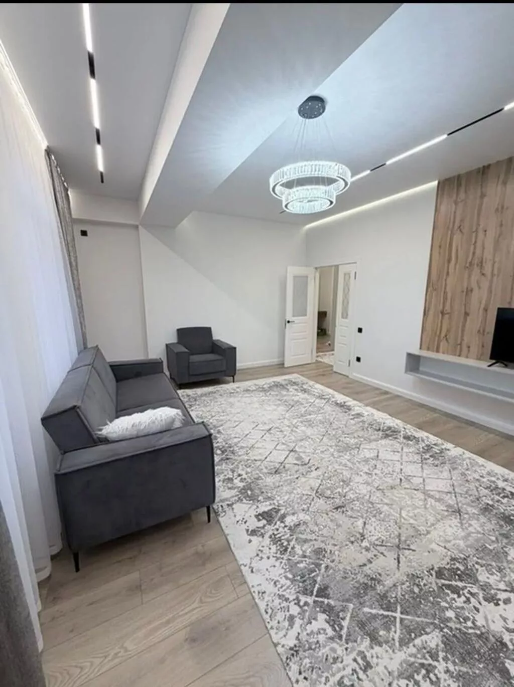 2 комнаты, 88 м², 12 мкр 12 этаж, Дизайнерский ремонт