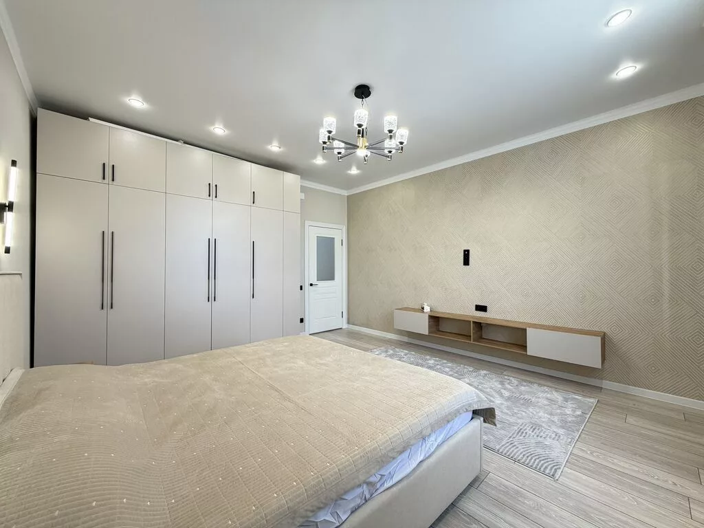 1 комната, 42 м², Элитка, 3 этаж, Свежий ремонт
