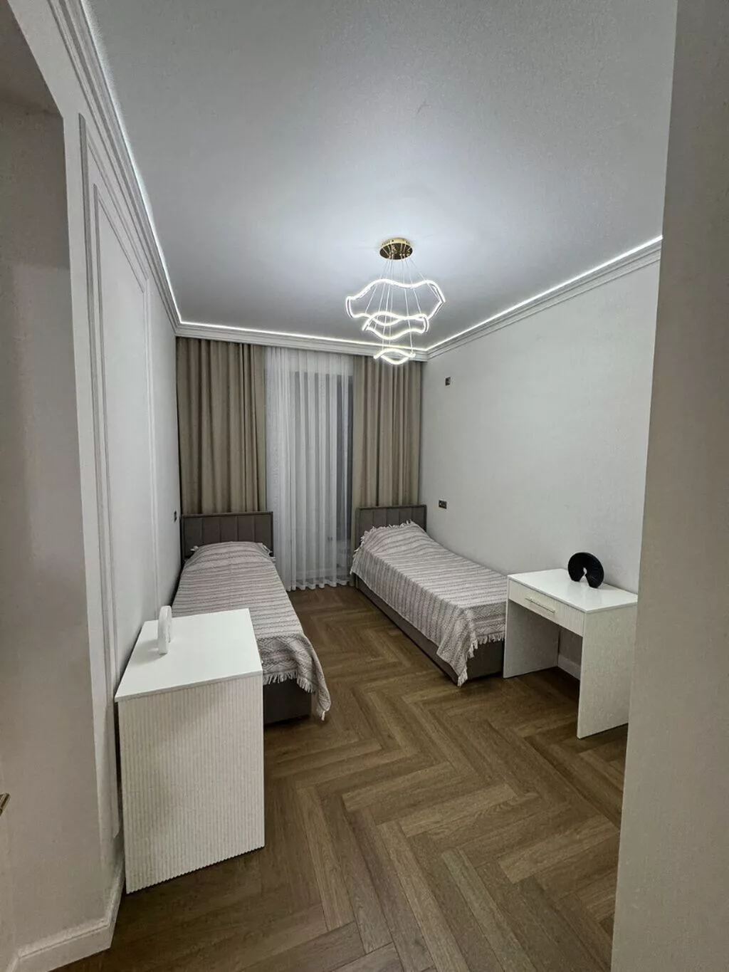 3 комнаты, 105 м², Асанбай мкр Элитка, 9 этаж, Дизайнерский ремонт