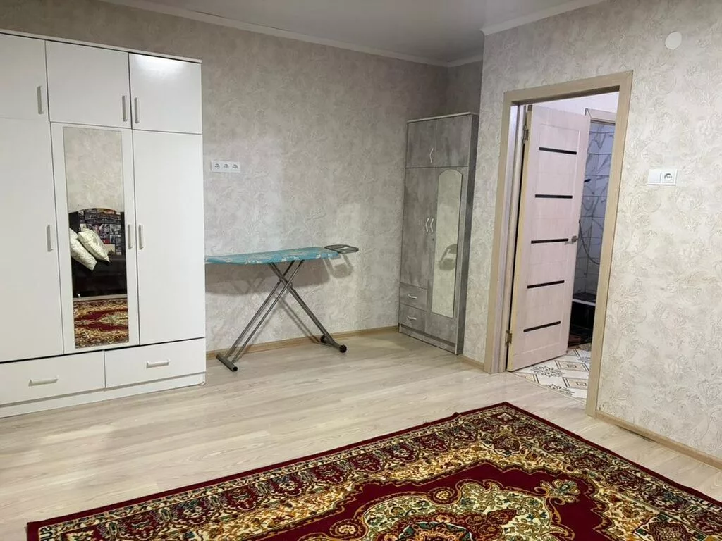 Сдаётся уютная однокомнатная квартира с отдельной кухней и санузлом