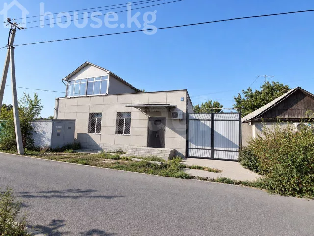 Продажа, дом, 4-комн.: Чуйская область / Бишкек, город Бишкек, Жибек-Жолу - Лермонтова — за 32 000 000 сом