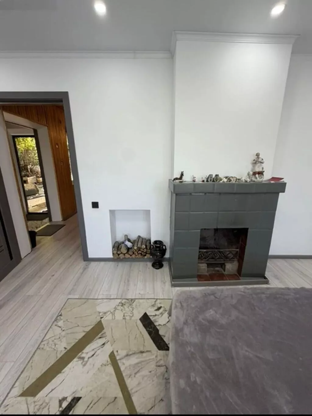 3 комнаты, 100 м², 10 соток, Бишкек, Кок-Жар мкр Агентство недвижимости