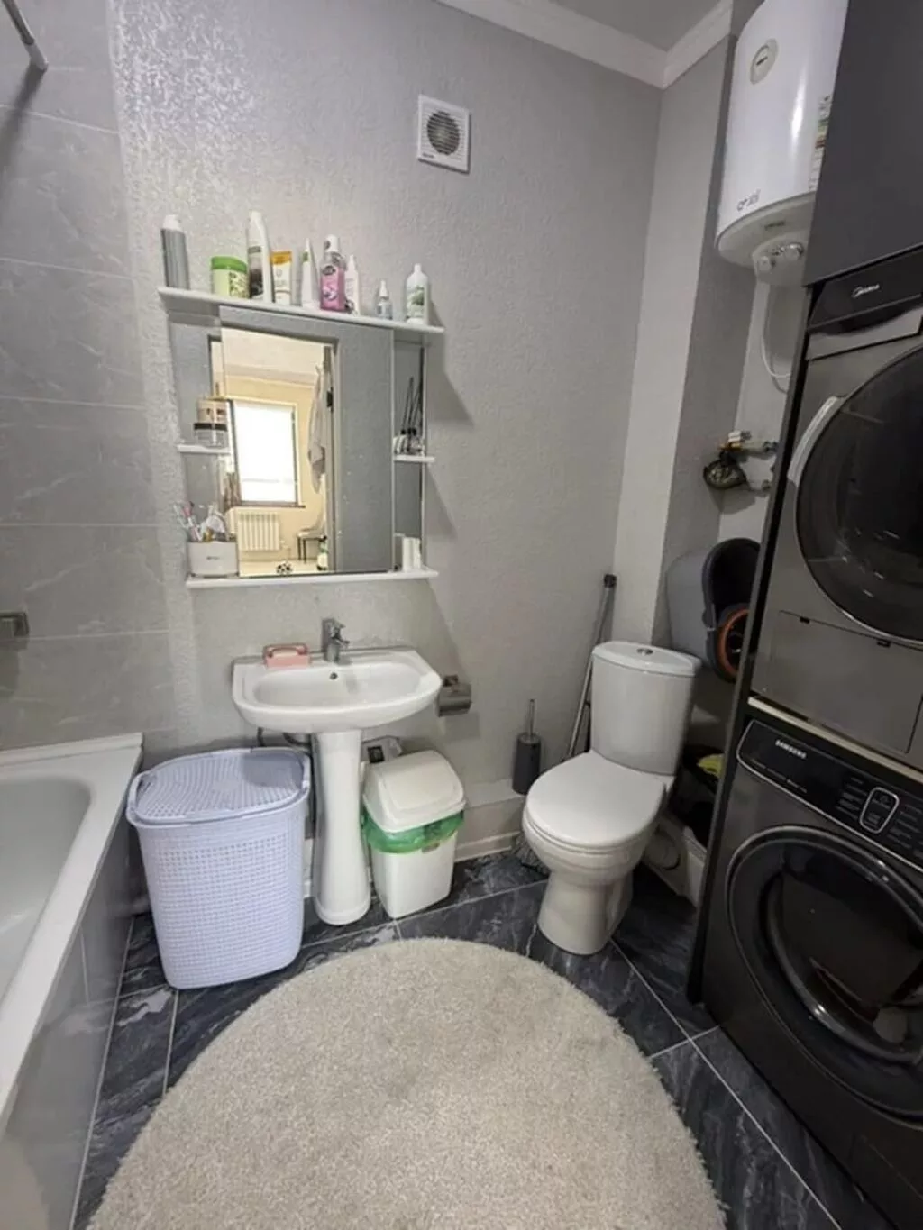 2 комнаты, 44 м², Кара-Жыгач ж/м Индивидуалка, 4 этаж, Евроремонт