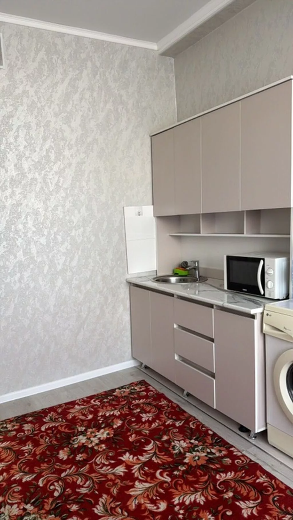 1 комната, 38 м², Аламедин-1 мкр Элитка, 1 этаж, Свежий ремонт