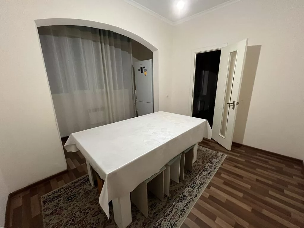 3 комнаты, 98 м², Кок-Жар ж/м 107 серия, 4 этаж, Свежий ремонт
