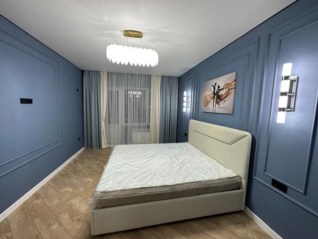 3 комнаты, 114 м², Кок-Жар мкр 106 серия улучшенная, 4 этаж, Дизайнерский ремонт