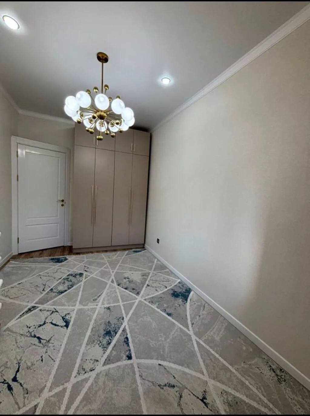 3 комнаты, 75 м², Учкун мкр 106 серия, 5 этаж, Евроремонт