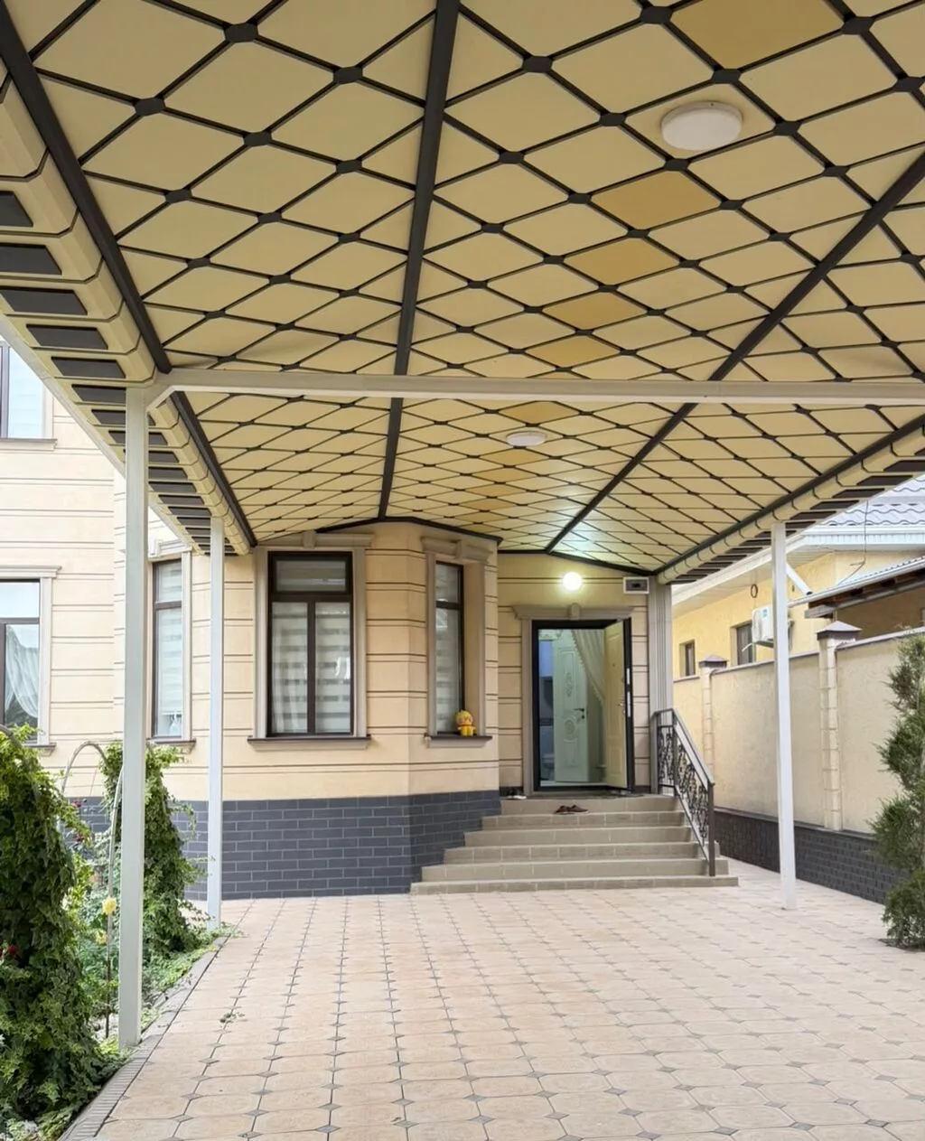 5 комнат, 230 м², 4 соток, Бишкек, Арча-Бешик ж/м Агентство недвижимости