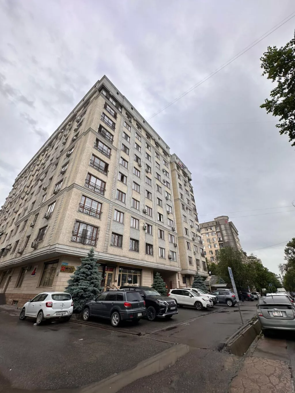 Продажа офисов 96 м², С ремонтом, Многоэтажное здание, 1 этаж