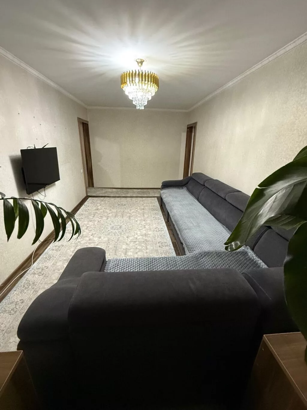 3 комнаты, 58 м², 8 мкр 104 серия, 2 этаж, Евроремонт