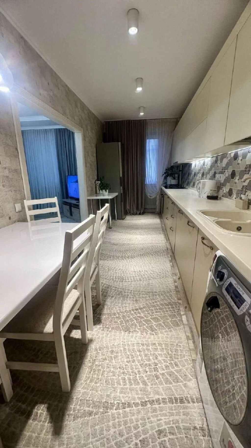 3 комнаты, 125 м², Элитка, 3 этаж, Евроремонт
