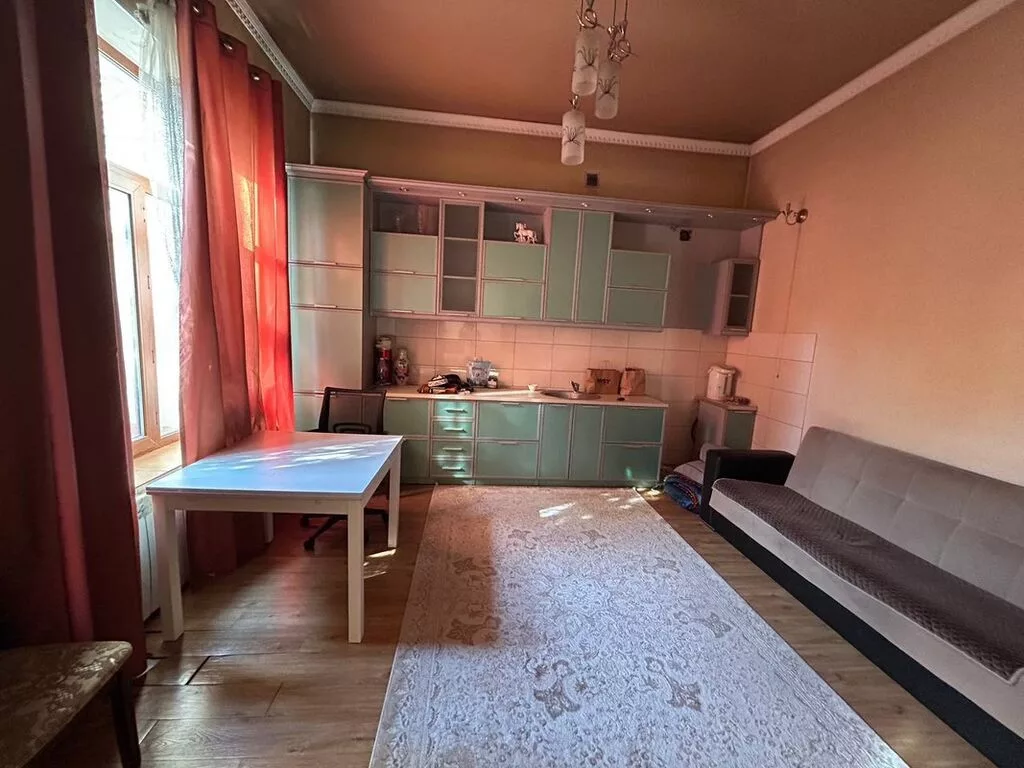 5 комнат, 35 м², 350 соток, Бишкек, Собственник