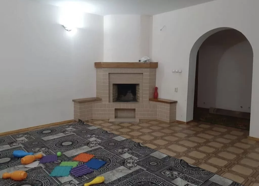 370 м², 6 комнат и более, ул. Баха