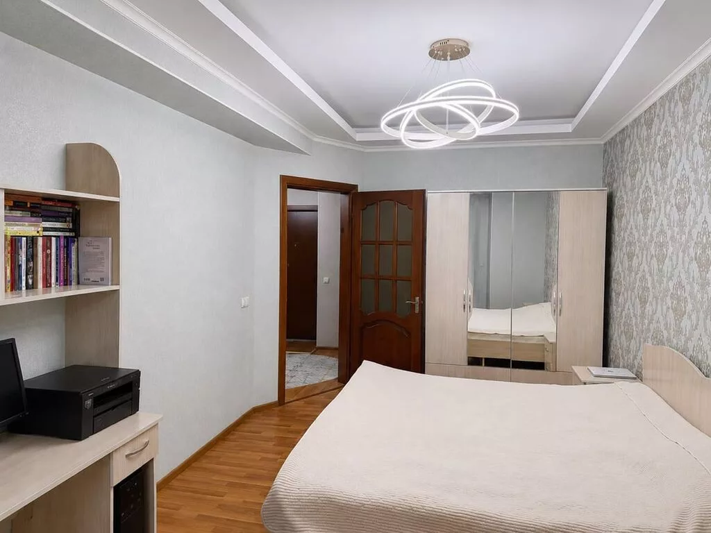2 комнаты, 73 м², Вефа ТЦ Элитка, 4 этаж, Старый ремонт