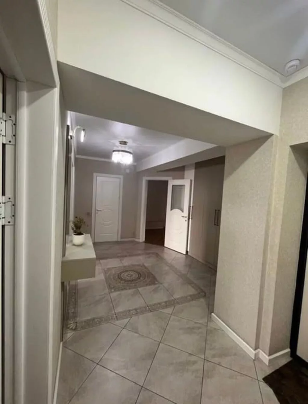 4 комнаты, 100 м², КНУ Элитка, 10 этаж, Евроремонт