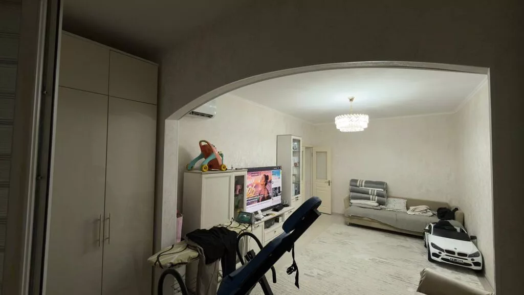 1 комната, 45 м², Молодая Гвардия 106 серия улучшенная, 9 этаж, Евроремонт